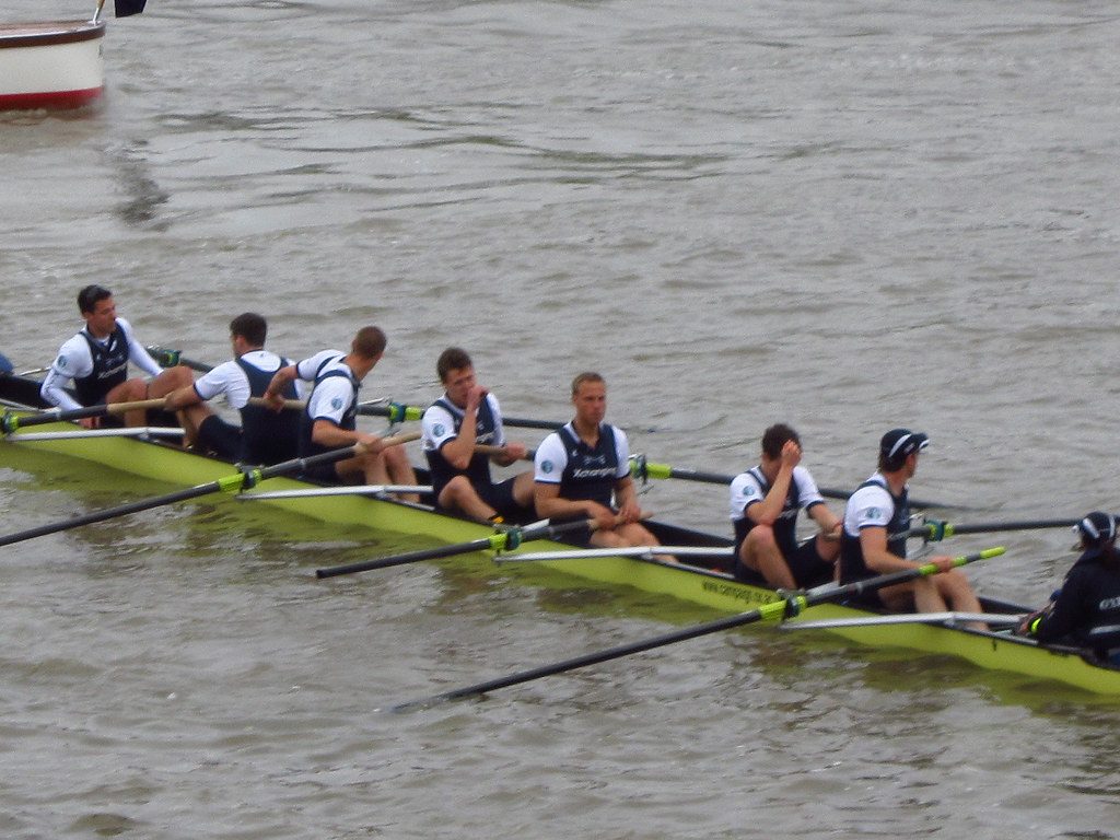 Rowing eight on river, no compression gear