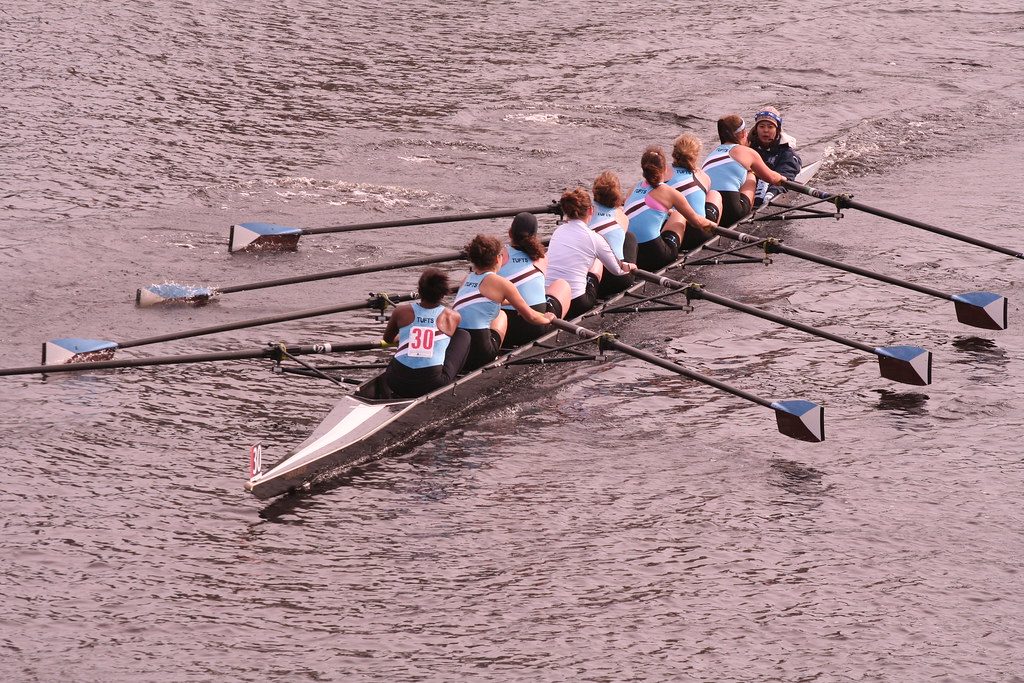 Women's rowing eight, pinkish tint