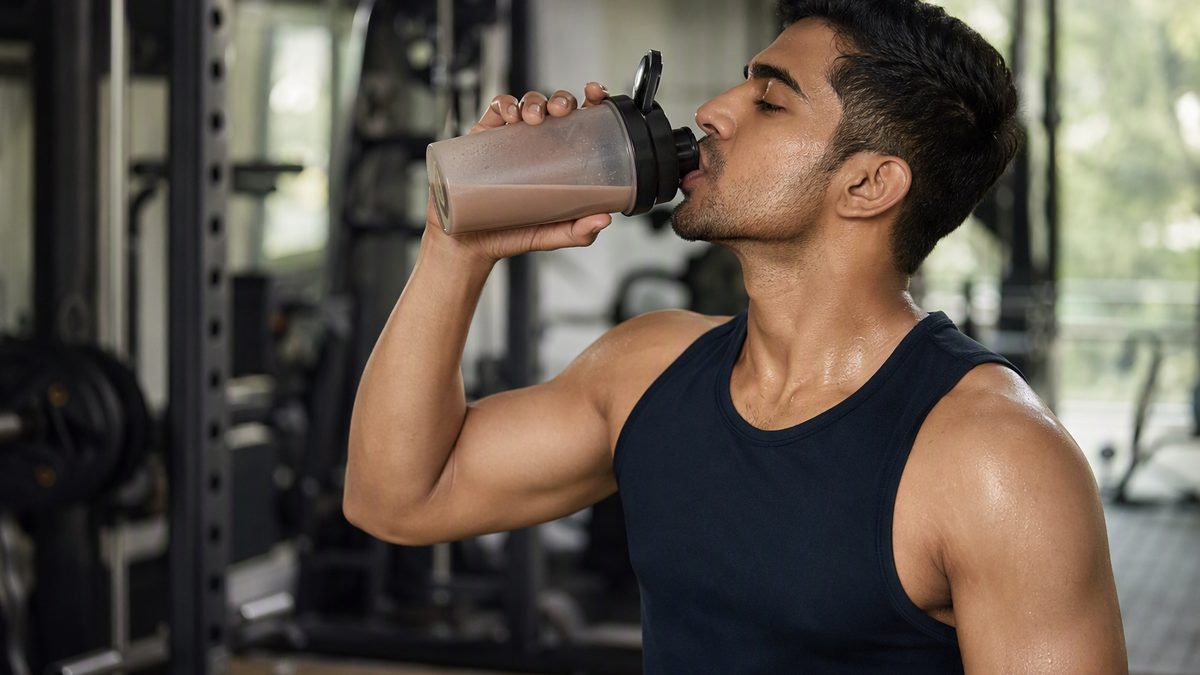 The Optimal Time to Drink a Protein Shake: Science vs. Convenience