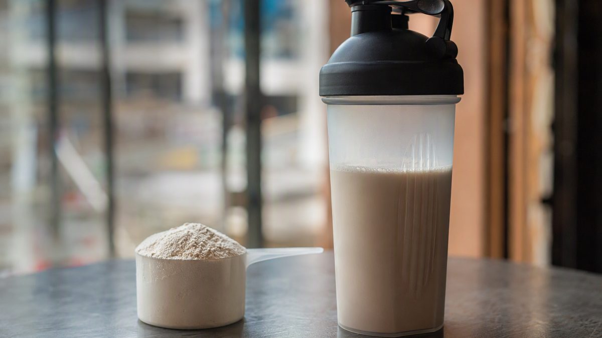 Whey Protein for Beginners: How and When to Take It